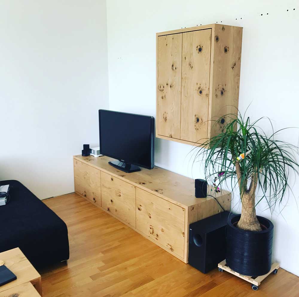 Wohnzimmermöbel von der David Walch Möbeltischlerei aus Bludesch