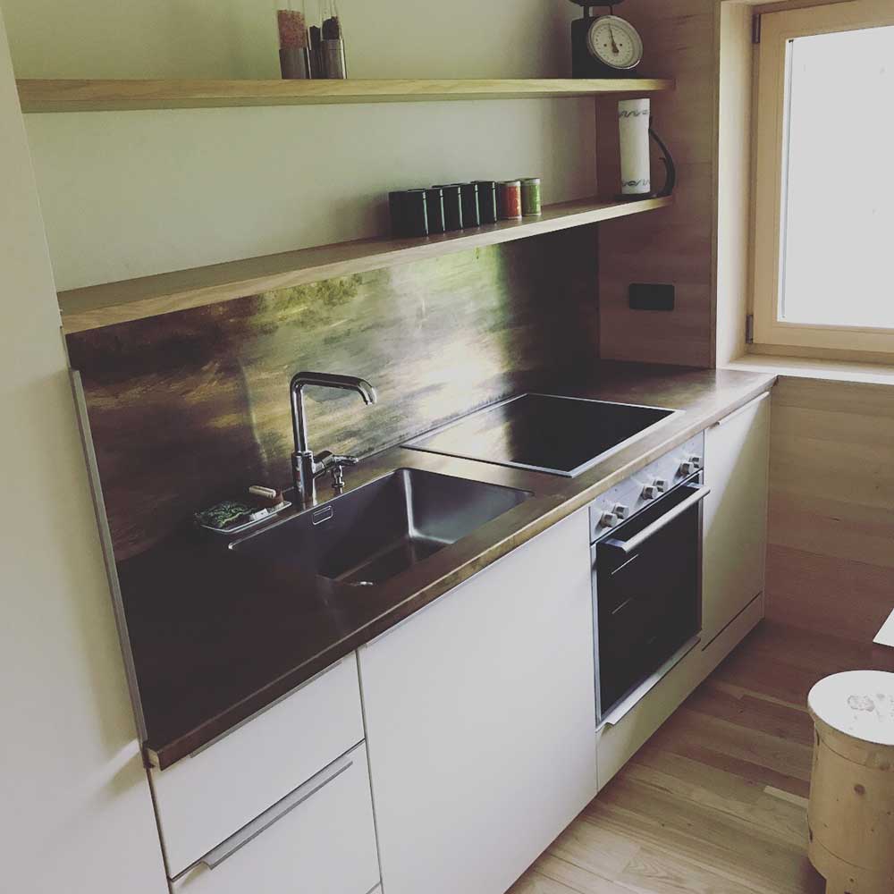 Küchenzeile von der David Walch Möbeltischlerei aus Bludesch