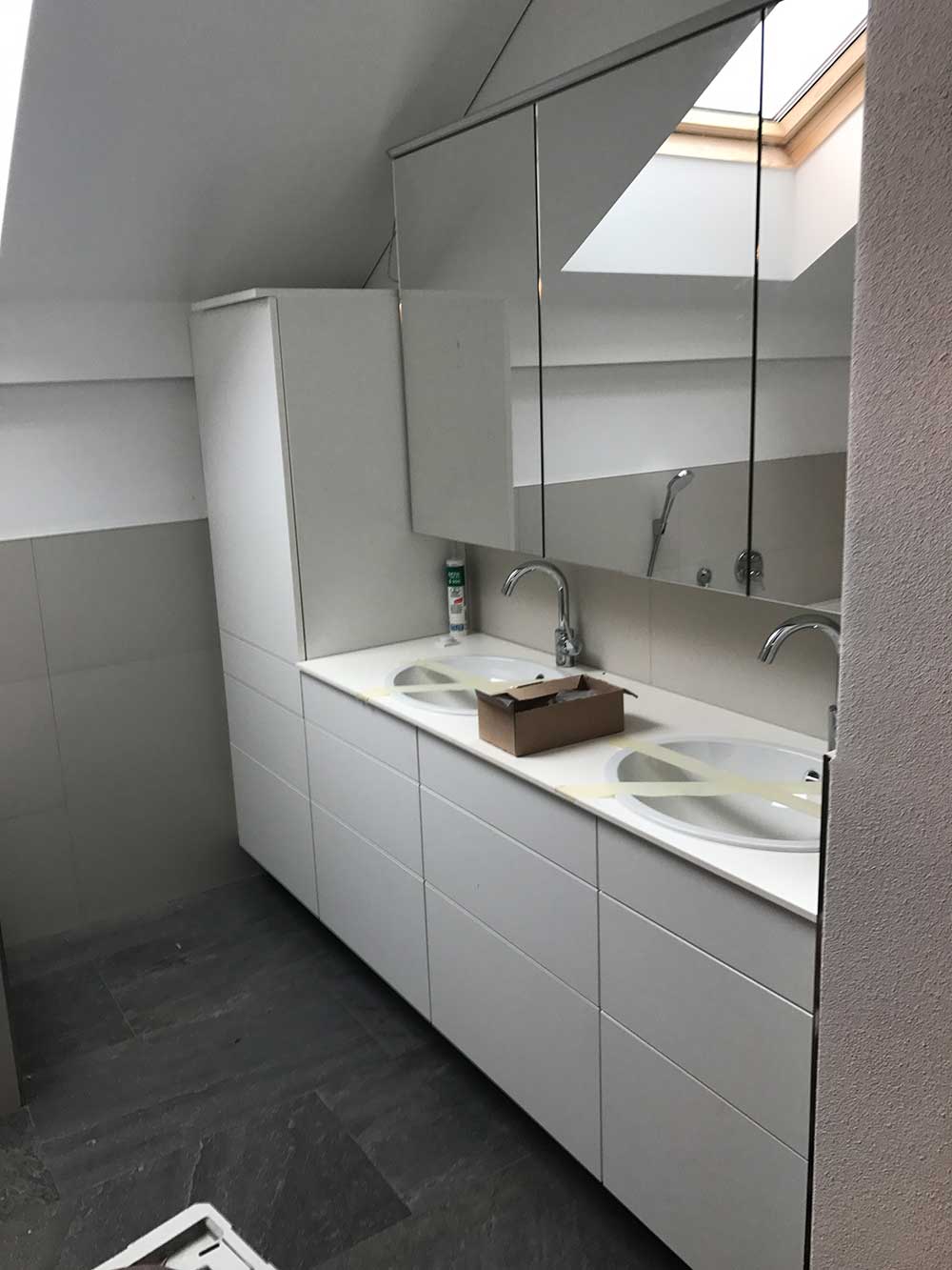 Badezimmermöbel von der David Walch Möbeltischlerei aus Bludesch